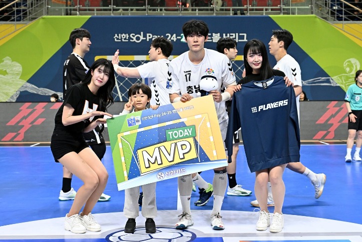 1. 경기 MVP 충남도청 김태관.jpg
